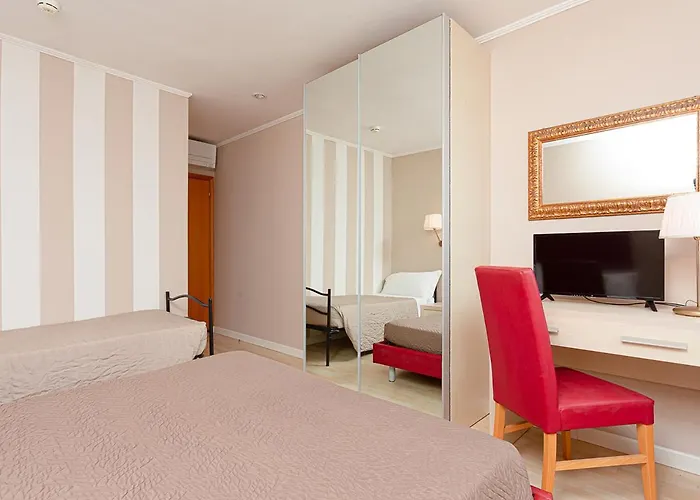 Corona Ξενοδοχείο 3*