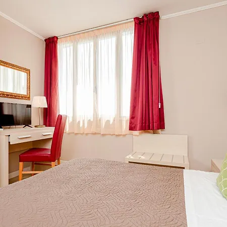 Hotell Corona 3*